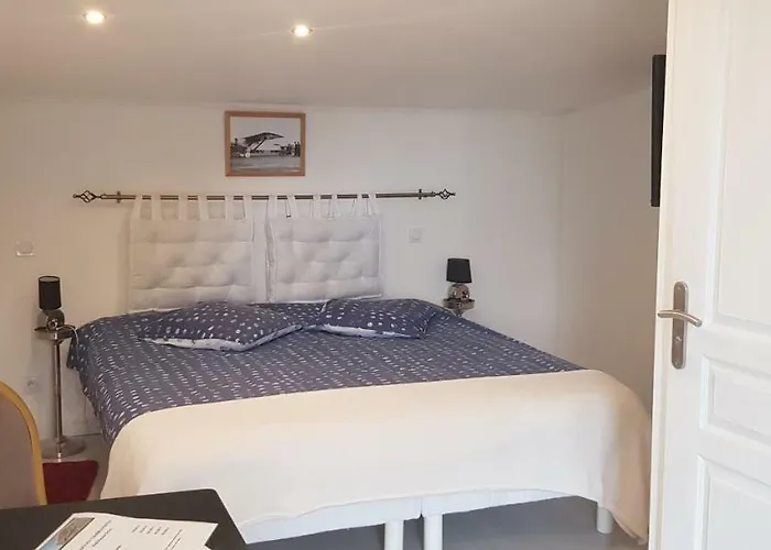 Le Moulin Bed & Breakfast 4*